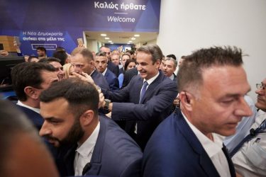 Τα διεθνή ΜΜΕ για την Ελλάδα – Τι αναμένουν για την επόμενη μέρα
