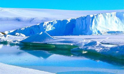 Ανταρκτική: Αποκολλήθηκε παγόβουνο 15 φορές μεγαλύτερο από το Παρίσι (BINTEO)