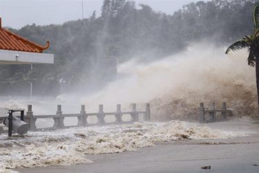 Κίνα: Δεκάδες νεκροί το χτύπημα τυφώνα