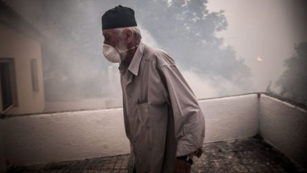 Ιατρικός Σύλλογος: Προσοχή στις ευπαθείς ομάδες που εκτίθενται στον καπνό από την φωτιά