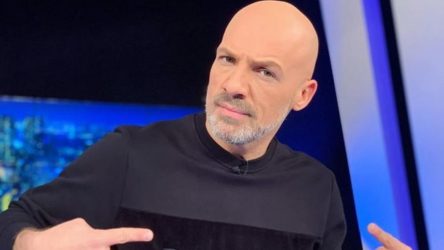 Νίκος Μουτσινάς για Γρηγόρη Αρναούτογλου: «Δεν ήξερα ότι έχει γίνει όλο αυτό»