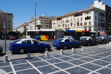 Θεσσαλονίκη: Οι οδηγοί ταξί ζητούν 24ωρη πρόσβαση στις λεωφορειογραμμές