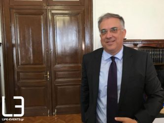 Θεσσαλονίκη: O υπουργός Προστασίας του Πολίτη συνεχάρη τον αρχιφύλακα που έσωσε τη ζωή της 38χρονης