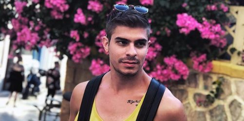 Ο ηθοποιός Ακης Δήμας μιλά για τον πατέρα του που εξέδιδε την αδελφή του