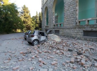 Αλβανία: Σοβαρές ζημιές και τραυματισμοί από τον ισχυρό σεισμό (ΒΙΝΤΕΟ)