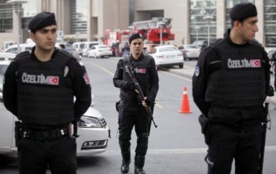 Τουρκία: Συνέχεια έχουν οι συλλήψεις για διασυνδέσεις με Γκιουλέν