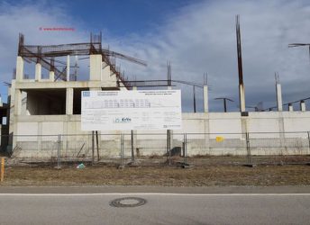Γερμανία: Γκρεμίζεται το κτήριο που προοριζόταν για ελληνικό σχολείο στο Μόναχο