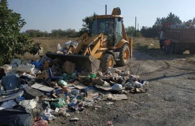 Απομακρύνθηκαν τα ογκώδη απορρίμματα και αντικείμενα από το δήμο Θερμαϊκού