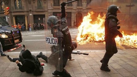 Η Μαδρίτη στέλνει την πολιτοφυλακή στη Βαρκελώνη