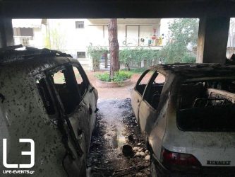 Σέρρες: Φωτιά σε δύο αυτοκίνητα τα ξημερώματα