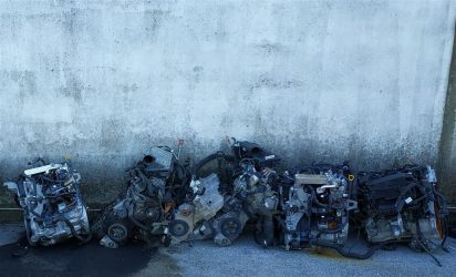 Θεσσαλονίκη: Εντοπίστηκαν 164 κλεμμένοι κινητήρες αυτοκινήτων σε συνεργεία και μάντρες