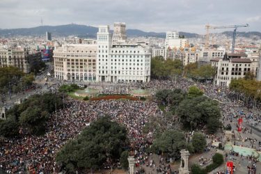 Καταλονία: Αντιδράσεις μετά την ανακοίνωση των καταδικών για το δημοψήφισμα του 2017