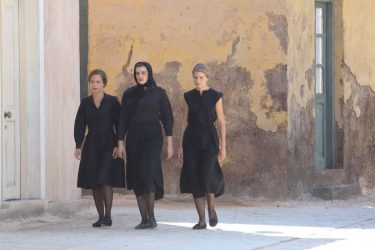 Καταιγιστικές οι εξελίξεις στις «Αγριες Μέλισσες»
