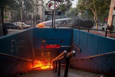 Χιλή:Xαμός στο Σαντιάγο με αρκετές αναταραχές