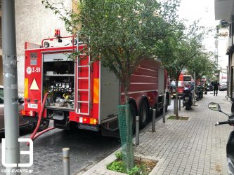 Θεσσαλονίκη: Δέντρο έπεσε πάνω σε αυτοκίνητο την ώρα που βρισκόταν σε κίνηση