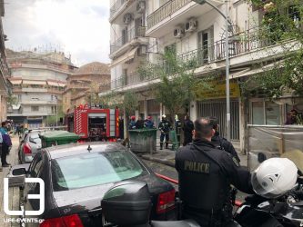 Φωτιά σε διαμέρισμα στο κέντρο της Θεσσαλονίκης (ΒΙΝΤΕΟ & ΦΩΤΟ)