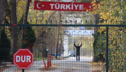 Ραγδαίες εξελίξεις στον Εβρο: Η Τουρκία συγκεντρώνει άρματα μάχης
