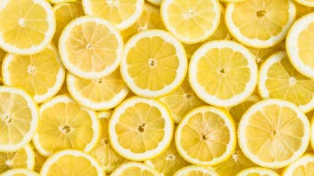 Γιατί πρέπει να βάλουμε τα λεμόνια στη διατροφή μας
