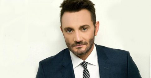 Μενιδιάτης: «Σουλούπωσα τη μύτη μου και παρακινώ και τα νέα παιδιά να κάνουν πλαστικές» (ΒΙΝΤΕΟ)