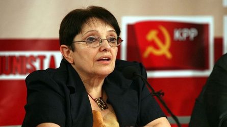 Δεν θα είναι υποψήφια με το ΚΚΕ στις εκλογές η Αλέκα Παπαρήγα