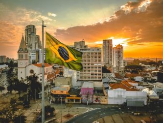 Βραζιλία: Η Pfizer θα εμβολιάσει μία ολόκληρη πόλη στο πλαίσιο έρευνας