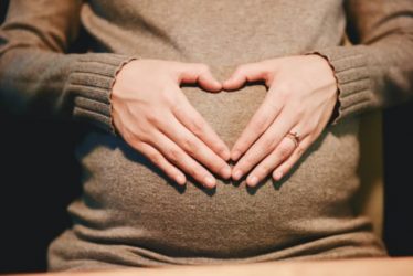 Πως να αντιμετωπίσετε τη δυσκοιλιότητα στην εγκυμοσύνη