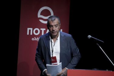 Το τελευταίο «αντίο» του Σταύρου Θεοδωράκη στο Ποτάμι