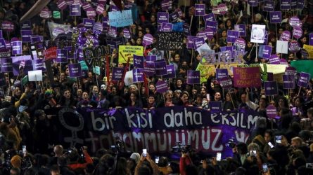 Η αστυνομία διέλυσε διαδήλωση για τα δικαιώματα των γυναικών στην Τουρκία