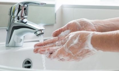 Το 97% των ανθρώπων πλένει λάθος τα χέρια του!