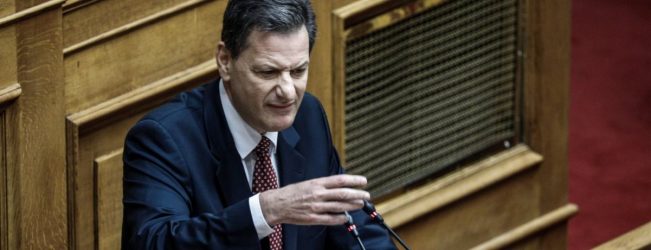 Σκυλακάκης: Τι απαντά για τη δήλωση ότι οι φτωχοί δεν έχουν αυτοκίνητο