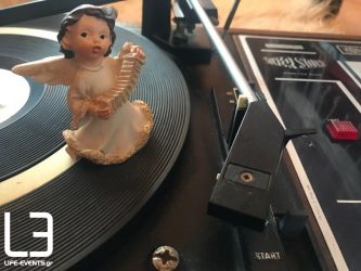13 χριστουγεννιάτικες διαχρονικές μελωδίες που αγαπήσαμε! (ΒΙΝΤΕΟ)