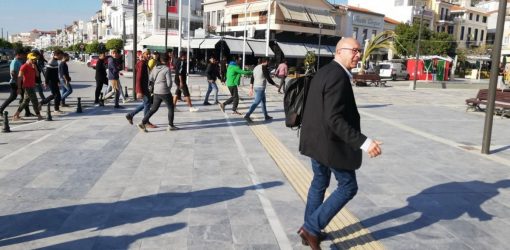 Δήμαρχος Σάμου στους μετανάστες: «Go! Go now! Φύγετε όλοι από εδώ, τώρα!»