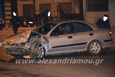 Σύγκρουση ΙΧ μέσα στην Αλεξάνδρεια (ΒΙΝΤΕΟ & ΦΩΤΟ)