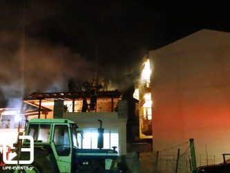 ΤΩΡΑ: Φωτιά σε σκεπή σπιτιού στη Επανομή (ΦΩΤΟ)
