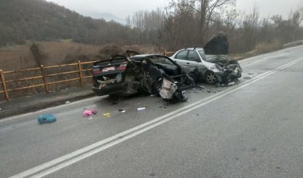 Εικόνες σοκ από το θανατηφόρο δυστύχημα κοντά στο Κιλκίς (ΦΩΤΟ)