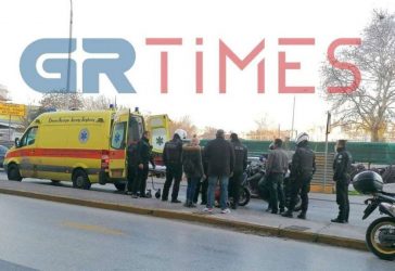 Πριν από λίγο: Μηχανή παρέσυρε πεζή στη Μοναστηρίου (ΦΩΤΟ)