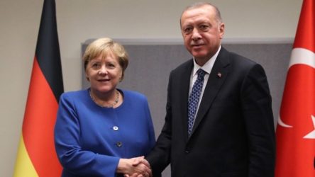 “Ο Ερντογάν πίεσε για να μη δώσει το παρών η Ελλάδα στη διάσκεψη του Βερολίνου;”