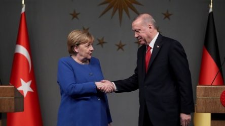 Η Μέρκελ συναντάται με τον Ερντογάν στην Τουρκία