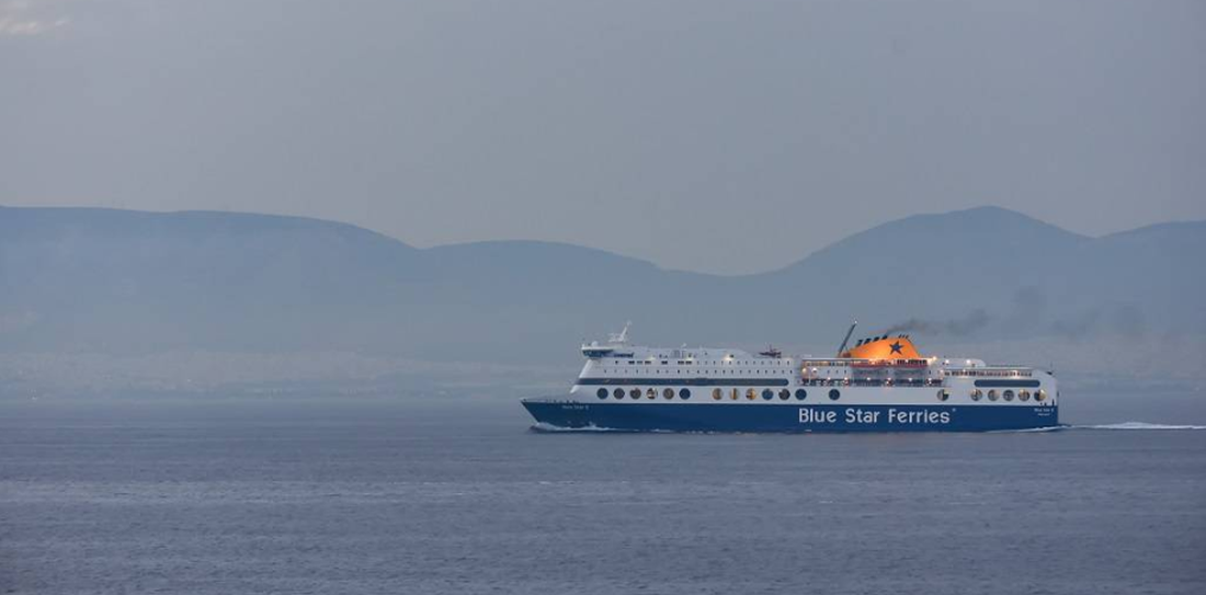 Λήμνο Αεροπλάνο πλοίο Blue Star κορονοϊού