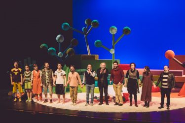 Λαμπερή πρεμιέρα της νέας παράστασης της Παιδικής Σκηνής «Μια γιορτή στου Αλ-Νουρί»