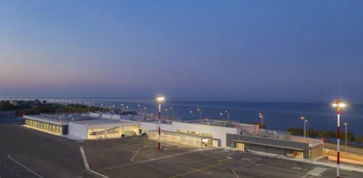 Ξεκίνησε να λειτουργεί το ανανεωμένο αεροδρόμιο της Μυτιλήνης
