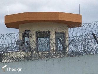 Τραγωδία στα Τέμπη: Οι πρώτες ημέρες του σταθμάρχη στις φυλακές Λάρισας