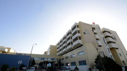 Κορονοϊός: Ασθενής βγαίνει από ΜΕΘ – Απαντες ξεσπούν σε χειροκροτήματα! (ΒΙΝΤΕΟ)