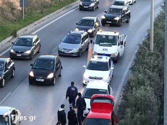 Θεσσαλονίκη: Συγκρούστηκαν τρία οχήματα στον Περιφερειακό