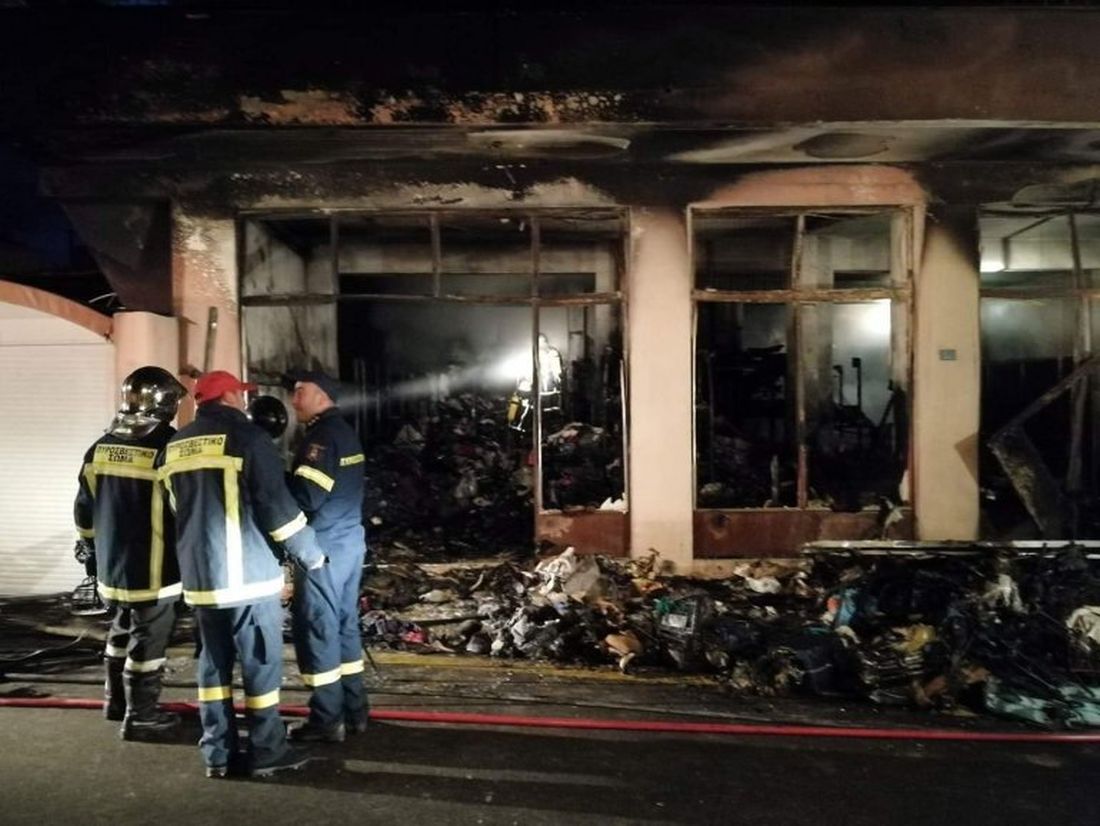 Thes | Κάηκε αποθήκη ΜΚΟ στη Χίο τα ξημερώματα