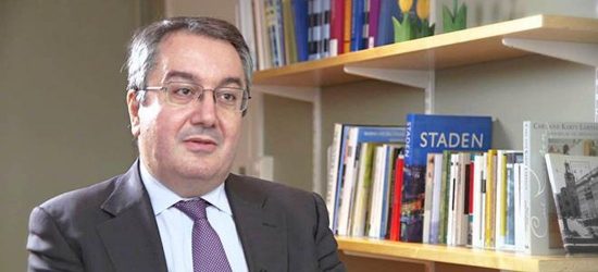 Μόσιαλος: «Το εμβόλιο Pfizer μας προστατεύει ισχυρά έναντι του κορονοϊού, ακόμη και για την παραλλαγή Δέλτα»
