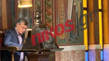 Θεία Λειτουργία της Σταυροπροσκυνήσεως: Ψάλλει ο Σωτήρης Τσιόδρας (ΒΙΝΤΕΟ)