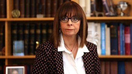 Η Κατερίνα Σακελλαροπούλου εγκαινίασε τη 17η Διεθνή Εκθεση Βιβλίου Θεσσαλονίκης