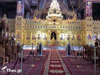 Επικοινωνία Μητσοτάκη – Ιερώνυμου για τη λειτουργία των εκκλησιών τις Γιορτές