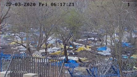Τούρκος ΥΠΕΣ: «Αποσύραμε τους πρόσφυγες από τα σύνορα λόγω κορονοϊού»